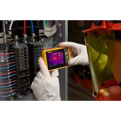 Тепловизор карманный FLUKE PTi120 9HZ 400C Тепловизор карманный FLUKE PTi120 9HZ 400C