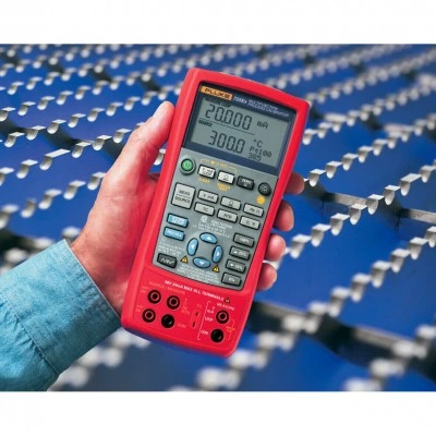 Калибратор многофункциональный FLUKE 725Ex Калибратор многофункциональный FLUKE 725Ex