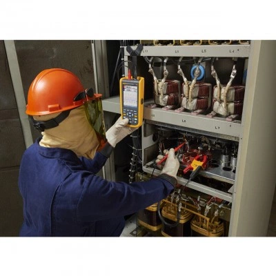 Осциллограф FLUKE 125B Осциллограф FLUKE 125B
