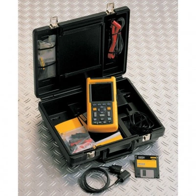 Осциллограф FLUKE 123/S Осциллограф FLUKE 123/S