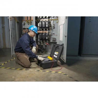 Мегаомметр FLUKE 1555/Kit Мегаомметр FLUKE 1555/Kit