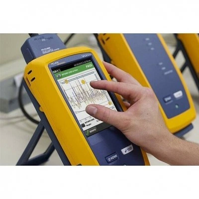 Тестер кабельный FLUKE DSX2-5000 INT Тестер кабельный FLUKE DSX2-5000 INT
