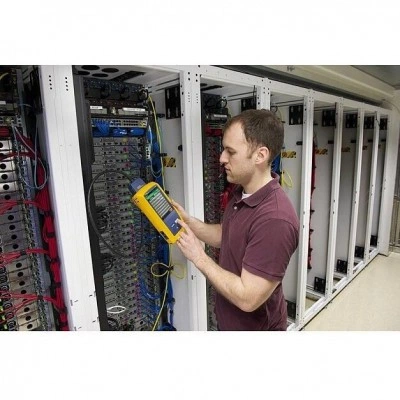 Тестер кабельный FLUKE DSX2-5000 INT Тестер кабельный FLUKE DSX2-5000 INT