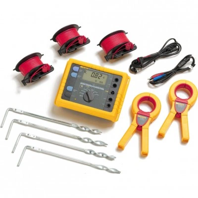 Цифровой мегаомметр FLUKE 1625 II Цифровой мегаомметр FLUKE 1625 II
