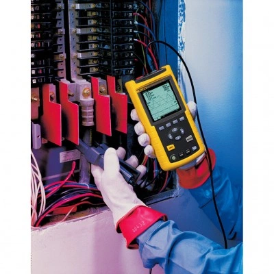 Анализатор энергии FLUKE 43B Анализатор энергии FLUKE 43B
