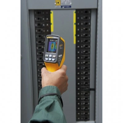 Пирометр визуальный инфракрасный FLUKE VT02 Пирометр визуальный инфракрасный FLUKE VT02