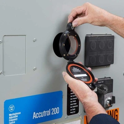 Инфракрасное окно FLUKE CV200 (50 мм) Инфракрасное окно FLUKE CV200 (50 мм)
